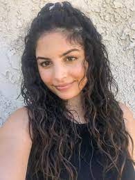 Summer Hair Hairstyles Scrunchie Curly Hair Half Up Waves Style Natural Hair Naturally Curly Half Up Hair Curly Hair Styles Trendy Hair Color