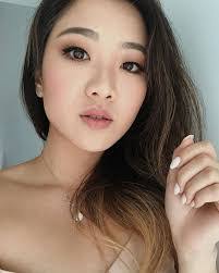 Lisa Wei's Instagram, Twitter & Facebook