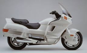 Honda Pc 800 J Ai Adore Cette Moto Honda Bikes Motorcycle Bike Old School Motorcycles
