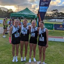 🥈MEDAL ALERT🥈 Congratulations to our Under 15 Girls 4x100m relay team.  Winning the Silver🥈Absolutely amazing. Aida Groenenburg,Lily Smith, Addison  Tanner and Lily Timmers Well done girls amazing achievement 🤩