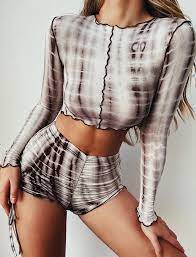 I've always secretly wondered what it would be like to be cut in half, or have my head chopped off, or have some other dangerous thing happen to me, but the closer i get to 30, the more i knew that my chance of becoming a magician's assistant was rapidly slipping away. Buy Our Silvie Top In Neutral Online Today Tiger Mist
