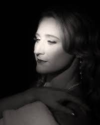 Elizabeth Bowerman's Instagram, Twitter & Facebook