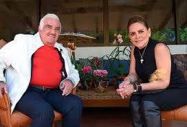 Redacción de el país palmira Fui Parcial Mara Patricia Castaneda Defendio Su Entrevista Con Vicente Fernandez Infobae