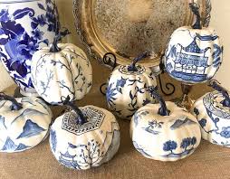This is when scary outdoor decorations are the best kind. Chinoiserie Inspired Pumpkin Decoration Ideas For Halloween