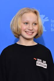 Sie wurde für einen golden globe nominiert. Helena Zengel Imdb