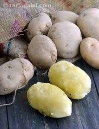 Boil the baby (or small) potatoes until they are fork tender, about 10 minutes depending on the size of your potatoes. How To Boil Potatoes In A Microwave Recipe Easy Way To Boil Aloo In Microwave