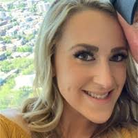 Allison Beard's Instagram, Twitter & Facebook