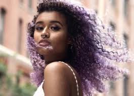 Fitagem cabelo cacheado cabelo colorido cabelos cacheados longos cabelos crespos cabelo longo cabelo curto transição capilar cronograma se você tinha dúvidas sobre o significado de algumas dessas palavras agora suas dúvidas acabaram!! Cabelo Crespo Colorido 9 Dicas Para Cuidar Dos Fios Antes Durante E Depois Da Mudanca