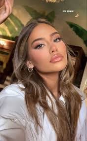 Abby Anders's Instagram, Twitter & Facebook