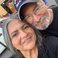 Wishing everyone a Merry Christmas!!!! May this Christmas bring you peace  and happiness! #ElidaReynaYAvante #LRMusic 🎄