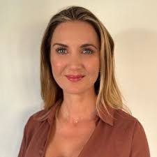 Nikki Cameron's Instagram, Twitter & Facebook