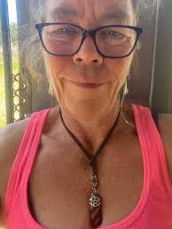 Tanya Hoyt's Instagram, Twitter & Facebook