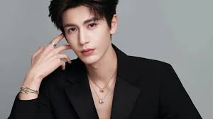 Gracie Abrams trở thành gương mặt chiến dịch Coco Crush mới