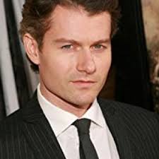 Sunglasses Randolph Tyrone Woods (James Badge Dale) in 13 Hours