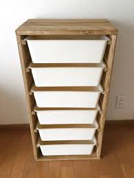 ダイソーのスクエア収納ケースと1 4の木材で ｉｋｅａのトロファスト風収納棚 インテリア 収納 収納棚 diy 収納棚 手作り