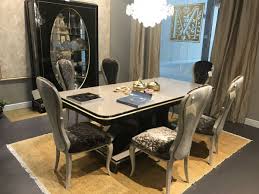 If you still like baroque dining room designs, this is one of the vintage dining room design ideas. 10 Luxury Dining Rooms With Inspiring Baroque Style