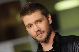 Chad Michael Murray Says “He Thought He Was So Cool” in 2005, But Was  Actually a “Dweeb”