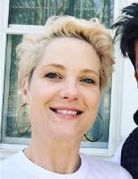 Carrie Eastman's Instagram, Twitter & Facebook