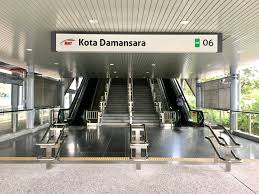 Mazlan ahmad yang telah dilantik pada 17.11.1992. Stesen Mrt Kota Damansara Wikiwand