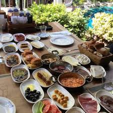 Sazeli Florya Istanbul Menu Fiyatlar Ve Rezervasyon Menu Sazeli Kahvalti Serpme Kahvalti 72 Tl Baslangiclar Baslangic Tabagi 18 Tl Mozzar Garnitur Gida Meze