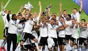 Wir stellen euch die besten quoten der buchmacher vor. U21 Em Finale Deutschland Feiert Nach Sieg Gegen Portugal Titelgewinn Liveticker Zum Nachlesen