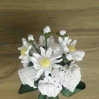 Bouquet di fiori all'uncinetto schemi. Bouquet Di Fiori All Uncinetto Feste Matrimonio Di Petali Di Su Misshobby
