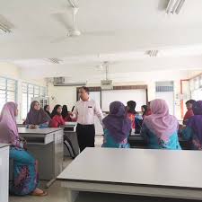 Meningkatkan penggunaan bahan sumber aktiviti. Karnival Stem Datuk Haji Ahmad Said Pulau Pinang