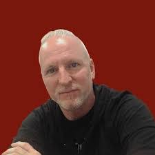 Stephen Mairs's Instagram, Twitter & Facebook