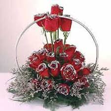 Maybe you would like to learn more about one of these? Ring Shape Arrangement Of 25 Red Roses With Silver Myflowergift