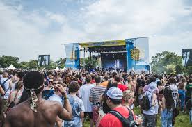 Park name on september 9, 2020, the chicago park district board of commissioners voted to officially remove the name of stephen douglas from the park. Lyrical Lemonade Summer Smash Metronome Chicago