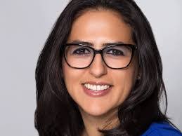 Stephanie Abbott's Instagram, Twitter & Facebook