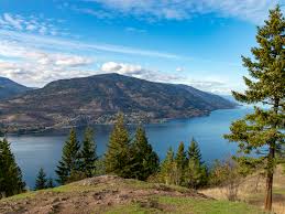Visit the official nissan canada site for cars, trucks, sedans, sports cars, electric vehicles, suvs & crossovers. Bilder Von Kanada Kelowna British Columbia Natur Fichten Hugel