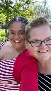 Lynn Keefer's Instagram, Twitter & Facebook