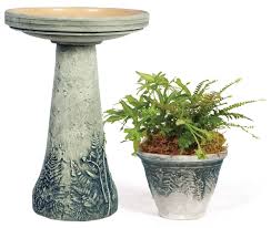 This birdbath has a traditional ceramic tile design inspired by the pottery bowl industry in zanesville, ohio during the 1930's. 20 Birdbaths From Burley Clay Products Ideas Burley Bird Bath Clay