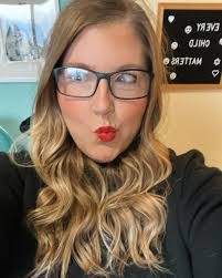 Paulette Burgess's Instagram, Twitter & Facebook