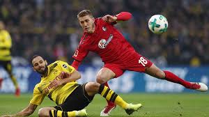 Verpasse keine wichtige spielszene mehr und verfolge den bvb bei jedem spiel der saison! Borussia Dortmund Gegen Den Sc Freiburg Heute Live Im Tv Online Stream Und Ticker Schauen Sportbuzzer De