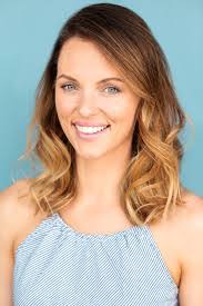 Ashley Collinsworth's Instagram, Twitter & Facebook