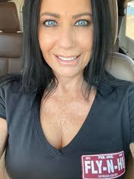 How is Rocky Point in Xmas?🎄 a lot of traffic to cross both ways??  Thinking to have Xmas in the playa