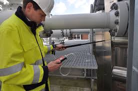 Societatea noastra executa verificarea tehnica la 2 ani cu personal specializat, autorizat (instalatori autorizati), bine instruit cu detectoare de gaze portabile, acestea din urma facilitand o perfecta si o. Energoinstal Verificarea Instalatiei De Gaze