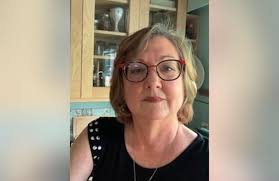 Join us in congratulating Beth Ann Derksen, Executive Lead for Critical  Care, as the recipient of the Dr. Charles Jago Award for Collaboration!  From her first role as a nurse in Fort