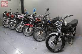 Bonsaibiker adalah blog otomotif yang memberikan informasi dan tips, modifikasi, harga, review kendaraan. Takjub Pengusaha Bandung Koleksi Puluhan Motor Yamaha Rx King Langka Motorplus