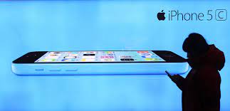 Apple has forced a secure messaging app to remove the ability to send bitcoin payments or be booted off the the ios app store. Why Apple Is Anti Bitcoin Apps Right Now