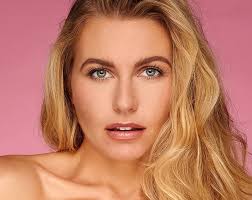 Actors Share Agent Tips On What To Wear For Actor Headshots Flux Magazine Select from premium female headshot of the highest quality. to wear for actor headshots