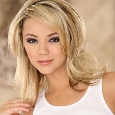 Ashlynn brooke ashlynn goes to college; Ashlynn Brooke Handjob 2 Megapornx