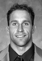 2004-05 MIH Media Guide.indb