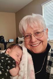 We had a sweet visit with Ariana Bellinger today and Aunt Wanda Williams  got to meet sweet Aurora!!