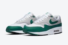 近日発売ナイキ エアマックス1 アニバーサリー ハンターグリーン Nike Air Max 1 Anniversary Hunter Green Dc1454 100 In 2020 Nike Air Max Air Max Nike Air