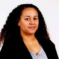 Kara Hale's Instagram, Twitter & Facebook