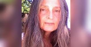 Rebecca Kinder's Instagram, Twitter & Facebook