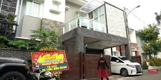 Idrumah adalah setiap pertanyaan anda! Rencanakan Pindah Intip 4 Potret Rumah Mewah Ria Ricis Yang Akan Dijual Merdeka Com